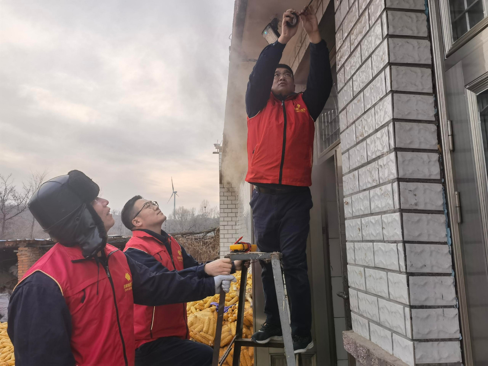 94a2fbea3f3d31f74be2201b341081dd_compress