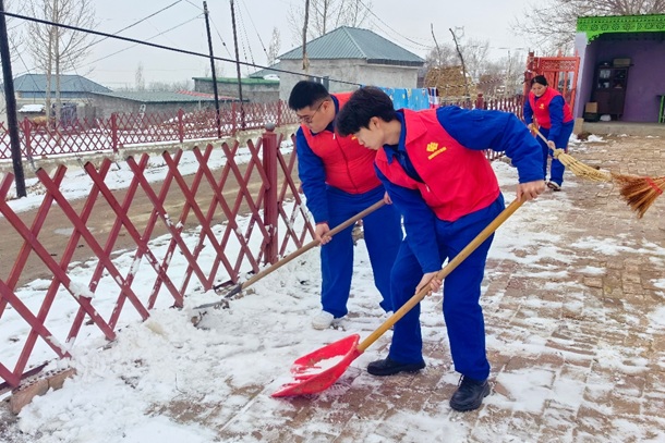 ͼΪ×ÔÔ¸Õß×ÊÖú¹Â¹ÑÀÏÈËÇåɨͥԺ»ýÑ©